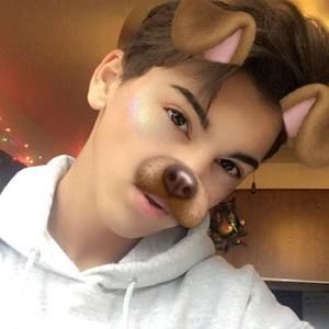 Meet your Posher, Lewis